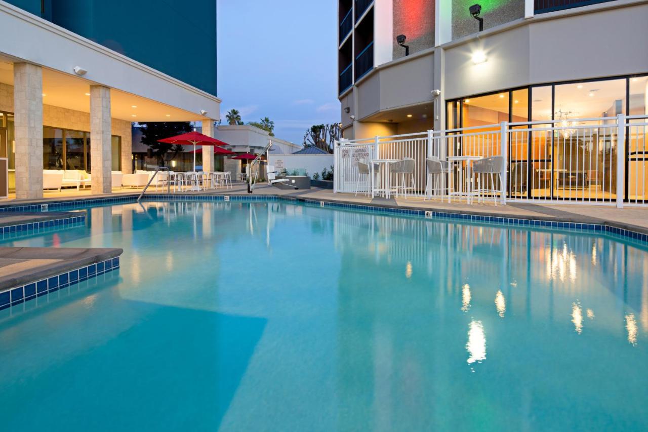 Holiday Inn Long Beach - Airport, An Ihg Hotel Εξωτερικό φωτογραφία